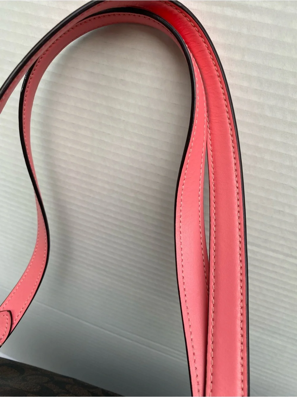 Coach GALLERY TOTE Brown Signature Tote with Pink Trim and Handles COACH BAGS 🩷